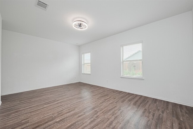 Building Photo - 12518 Pelican Bay Dr