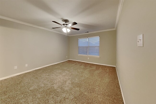 Building Photo - 3906 Falvel Shadow Creek Dr