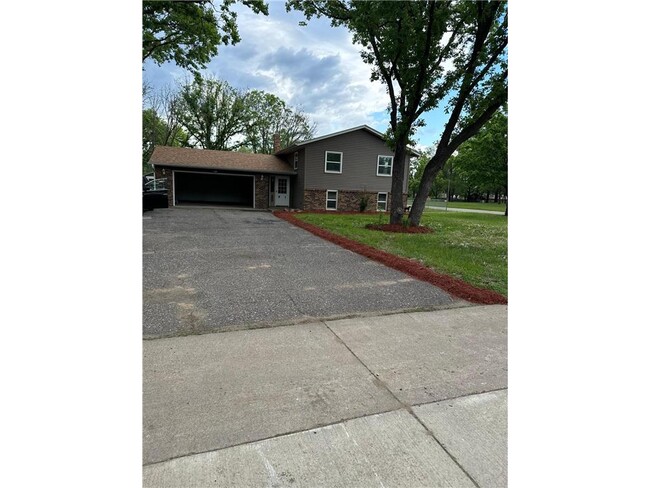Primary Photo - 91 Egret Blvd NW