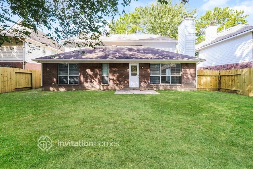 Building Photo - 5742 Forest Timbers Dr