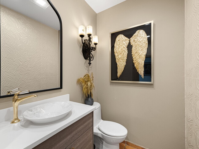 Building Photo - 3299 Bridgegate Dr