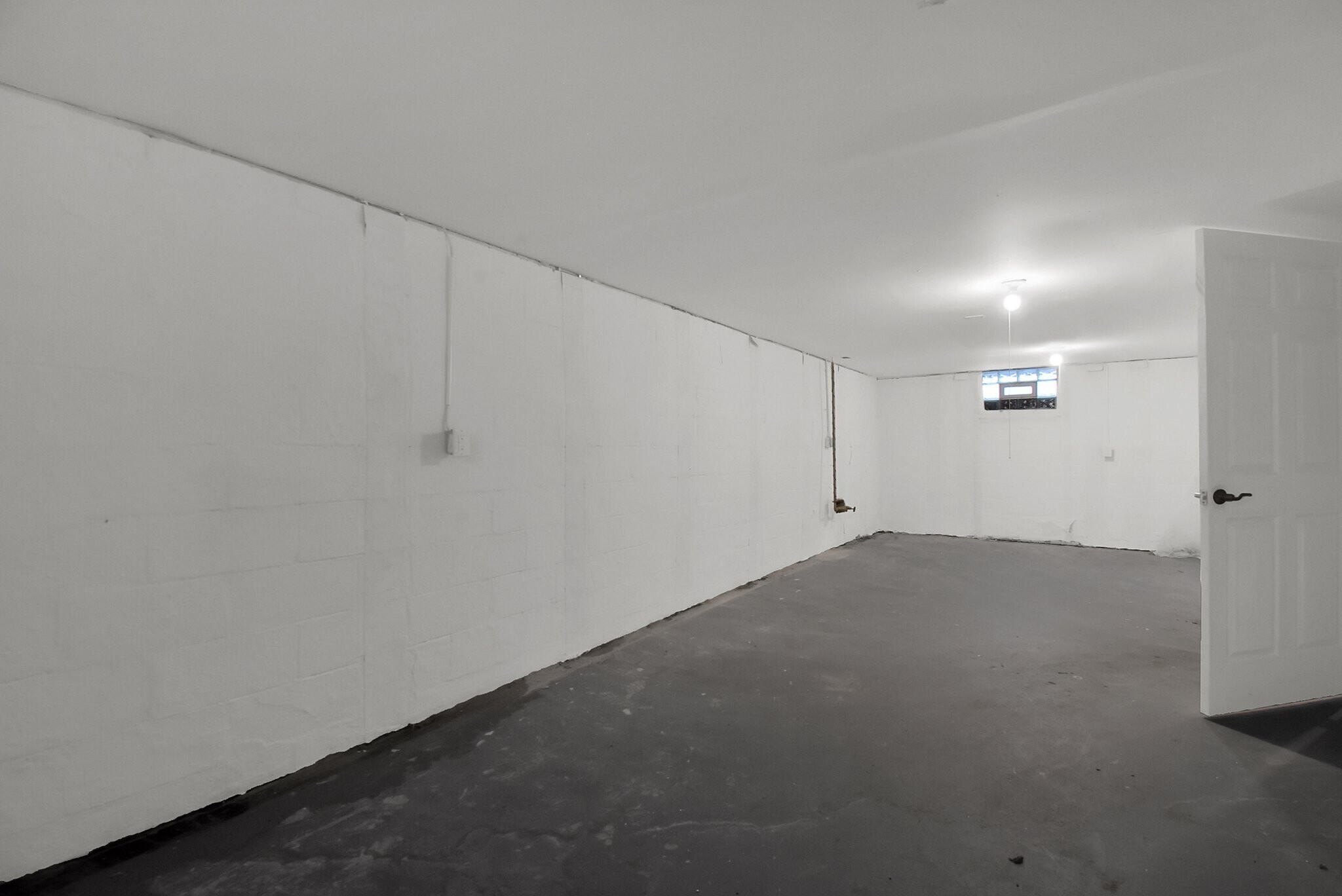 Building Photo - 2566 Atwood Ter