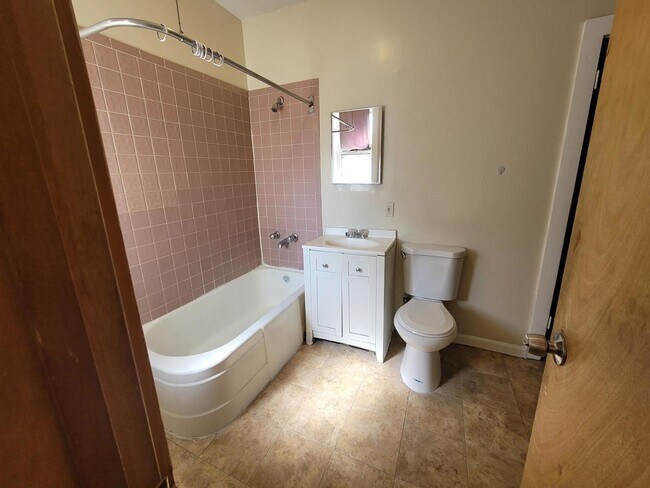 Building Photo - 6725 S Clyde Ave