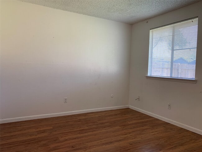 Building Photo - 7026 Rockergate Dr