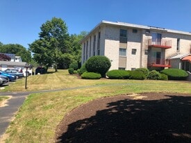 Building Photo - 440 North Ave