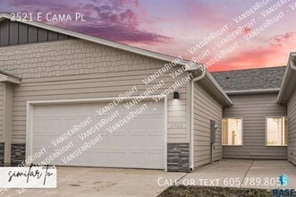 Building Photo - 2521 Cama Pl