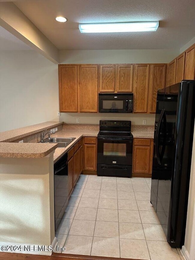 Building Photo - 5956 Rocky Mt Dr