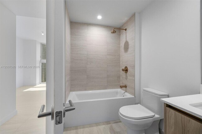 Building Photo - 77 SE 5th St