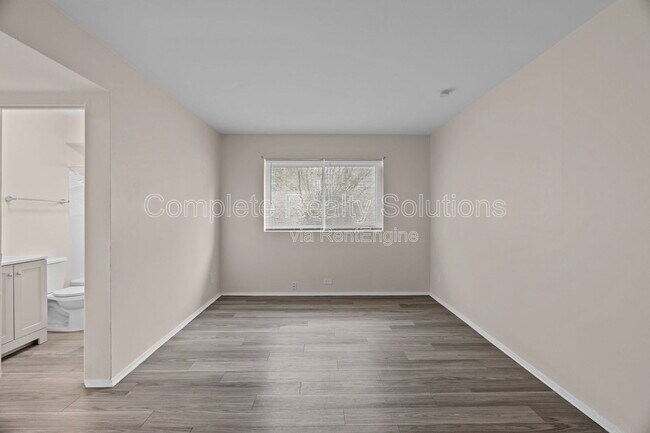 Building Photo - 2323 Woodson Rd