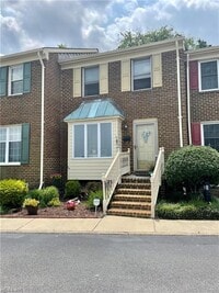 Building Photo - 340 Worthington Square