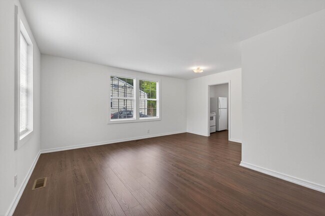 Building Photo - 101 Valley View Cir