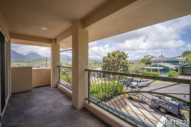 Building Photo - Available Now! Studio / 1 BA / 1 Parking stall in Kailua