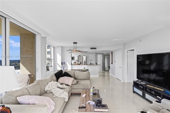 Building Photo - 19501 W Country Club Dr