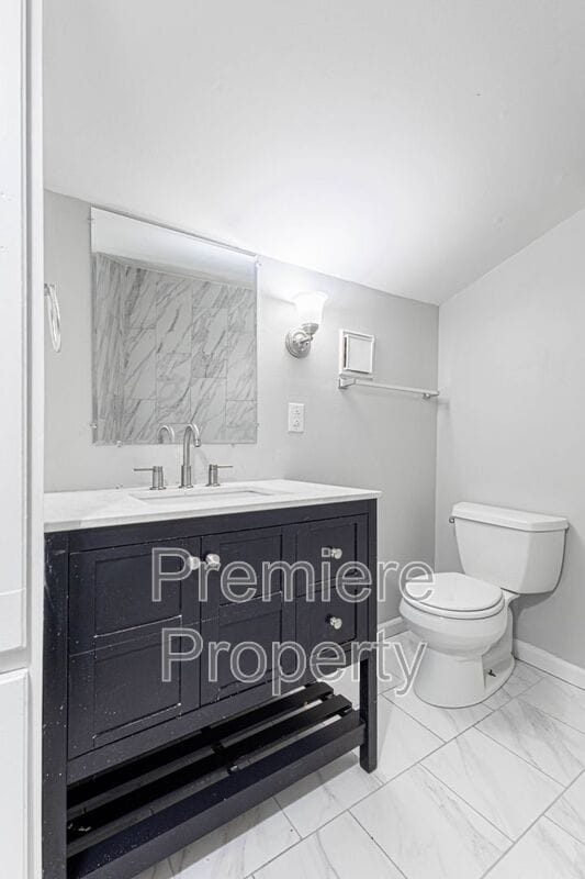 Building Photo - 11825 Roberts St