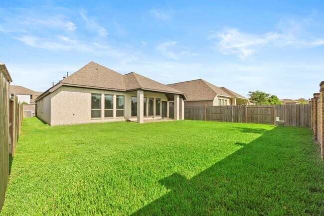 Building Photo - 15818 Weston Ridge Dr