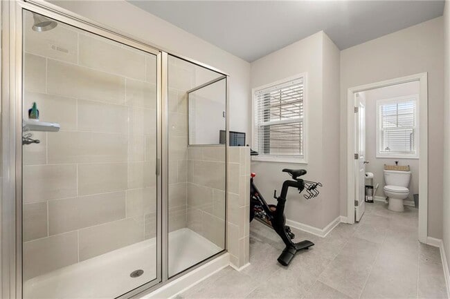 Building Photo - 2170 Trelipe Dr