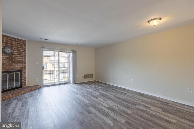 Building Photo - 929 S Rolfe St