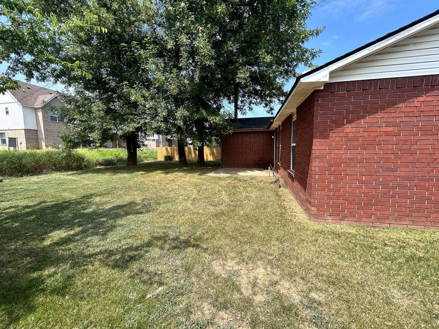 Building Photo - 1911 Whippoorwill Dr