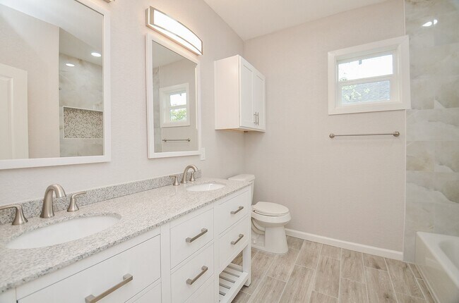 Building Photo - 4333 Harby St