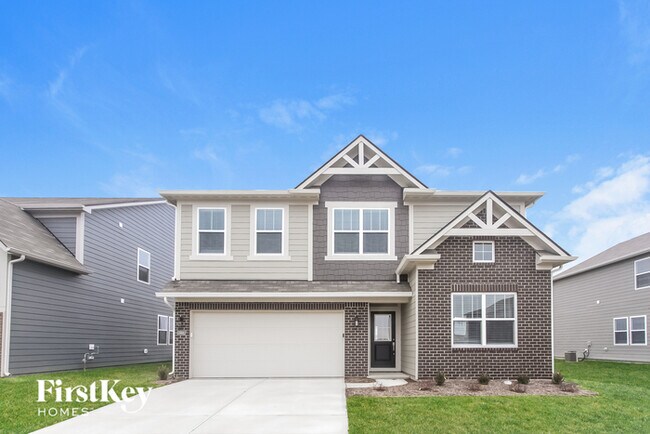 Primary Photo - 2404 S Carlota Dr