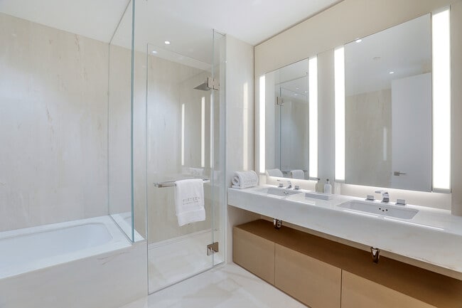 Building Photo - 15 Hudson Yards