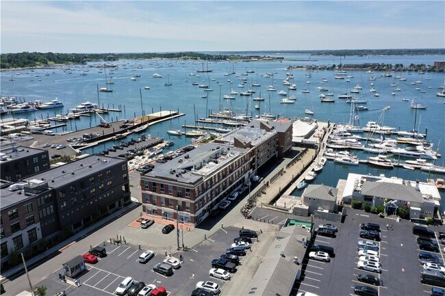 Building Photo - 1 Commercial Wharf