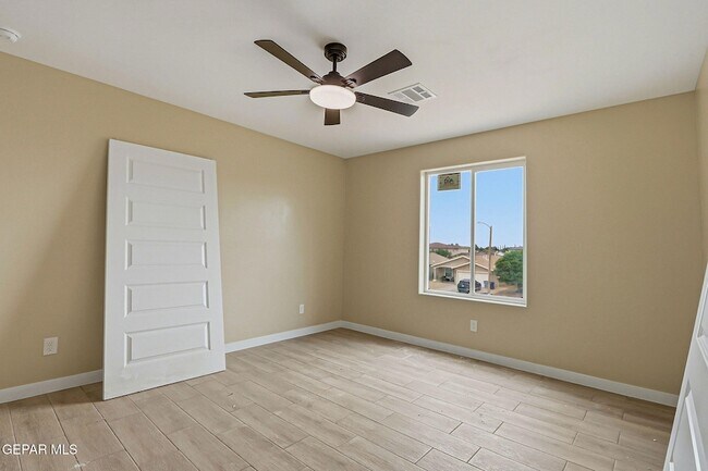Building Photo - 6002 Pam McCall Ln