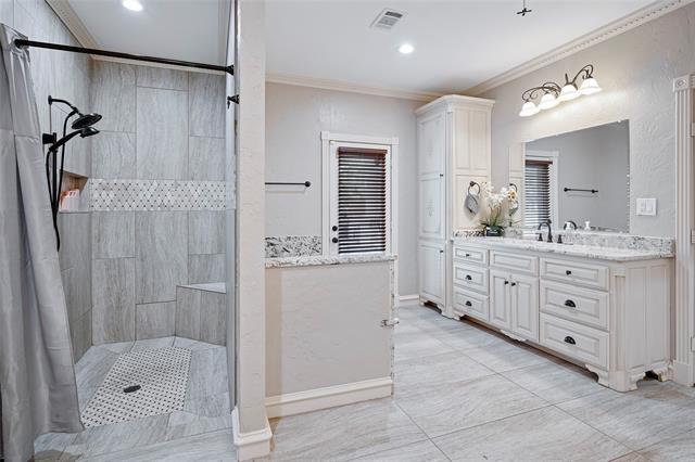 Building Photo - 2309 Parker Rd