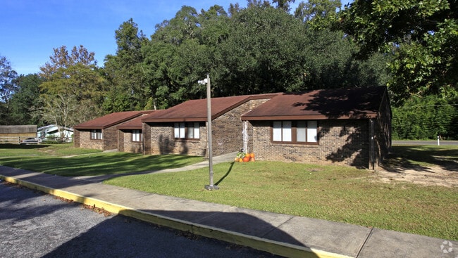 Building Photo - Willow Bend Apartments