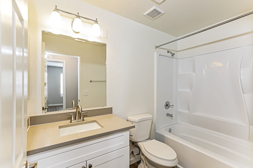 Building Photo - 9032 W Preston Ln