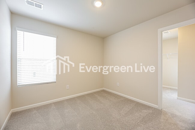 Building Photo - now