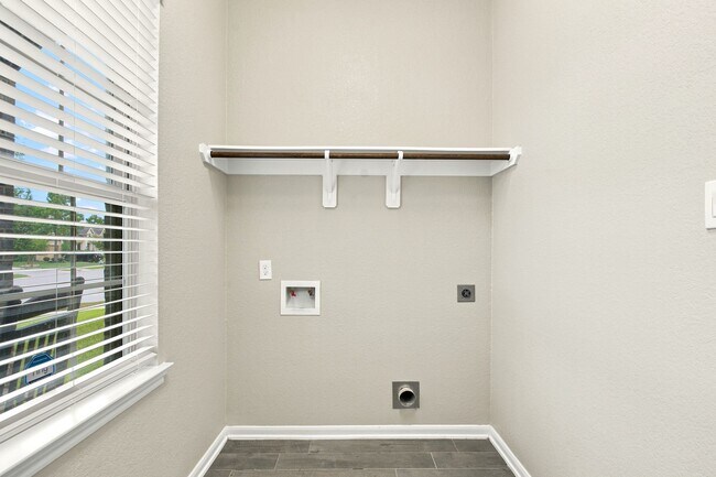 Building Photo - 16875 Olympic National Dr