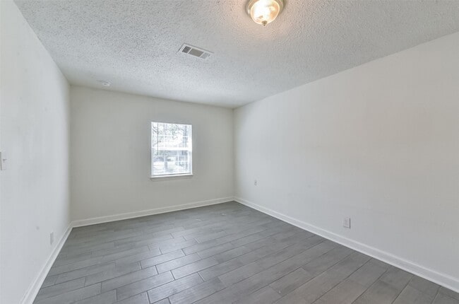 Building Photo - 8229 Carolwood Dr