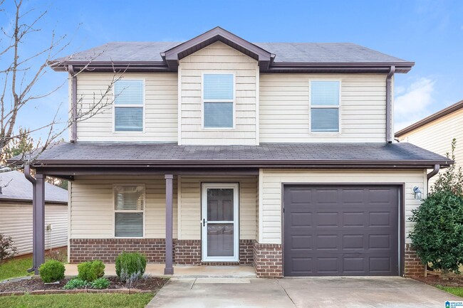 Primary Photo - 165 Briar Ridge Ln