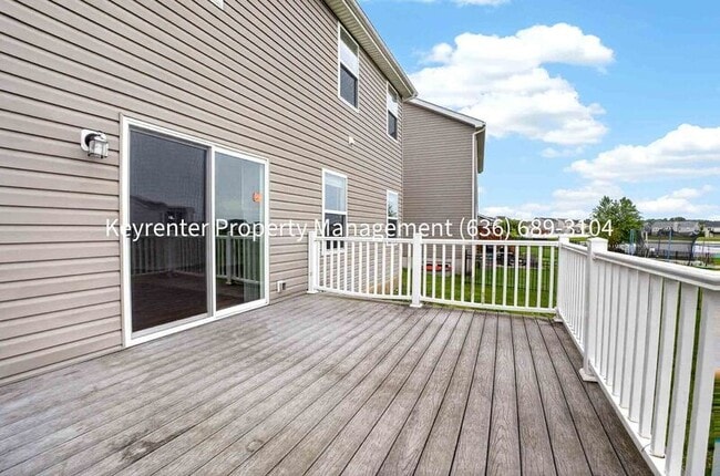 Building Photo - 229 Charlestowne Place Dr