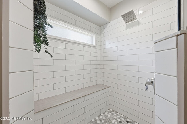 Building Photo - 2143 Lady Di Ln