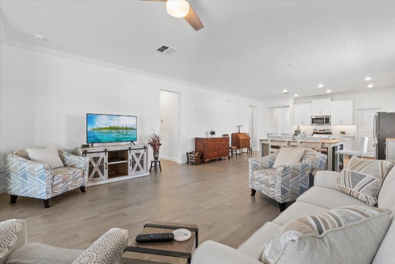 Building Photo - 5524 Little Path Dr