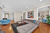 Building Photo - 1300 Army Navy Dr