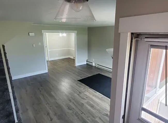 Building Photo - 2 Bedroom Townhome in Taylorsville