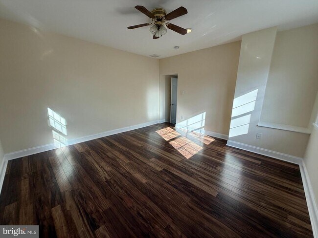 Building Photo - 1859 E Ridge Pike