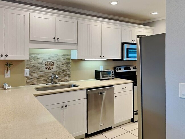 Building Photo - 210 Ocean Hibiscus Dr