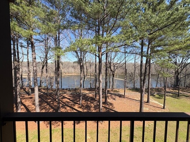 Building Photo - 461 Waters Edge