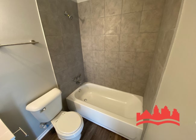 Building Photo - 3879 Pinbranch Ct