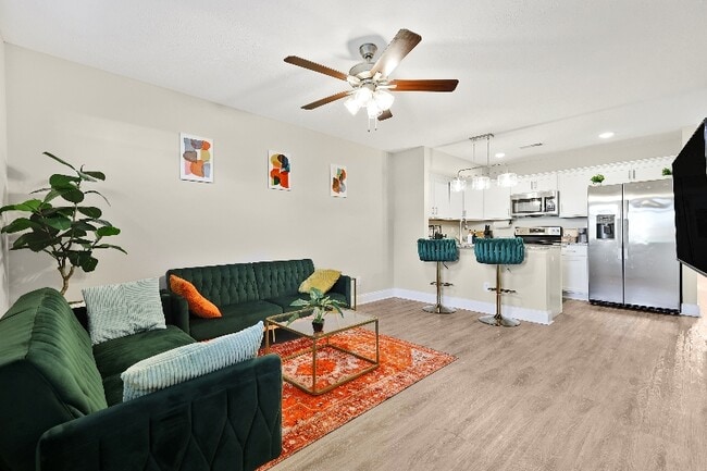 Building Photo - 1000 Henry Pl Blvd