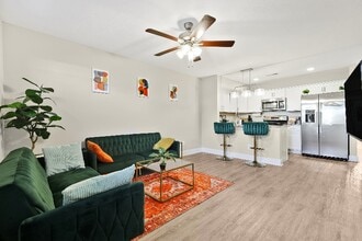 Building Photo - 1000 Henry Pl Blvd