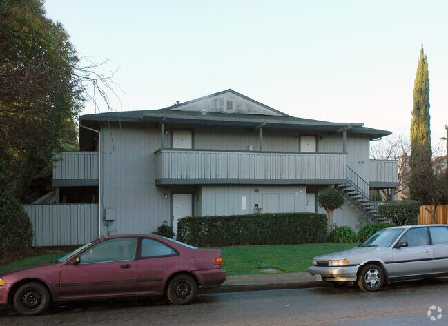 Building Photo - 1973 San Luis Ave