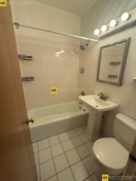Building Photo - 43 E Springfield St