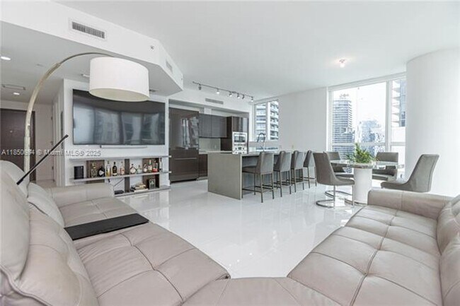 Building Photo - 1080 Brickell Ave
