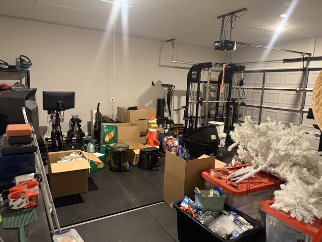 Building Photo - 210 Bottlebrush Walk