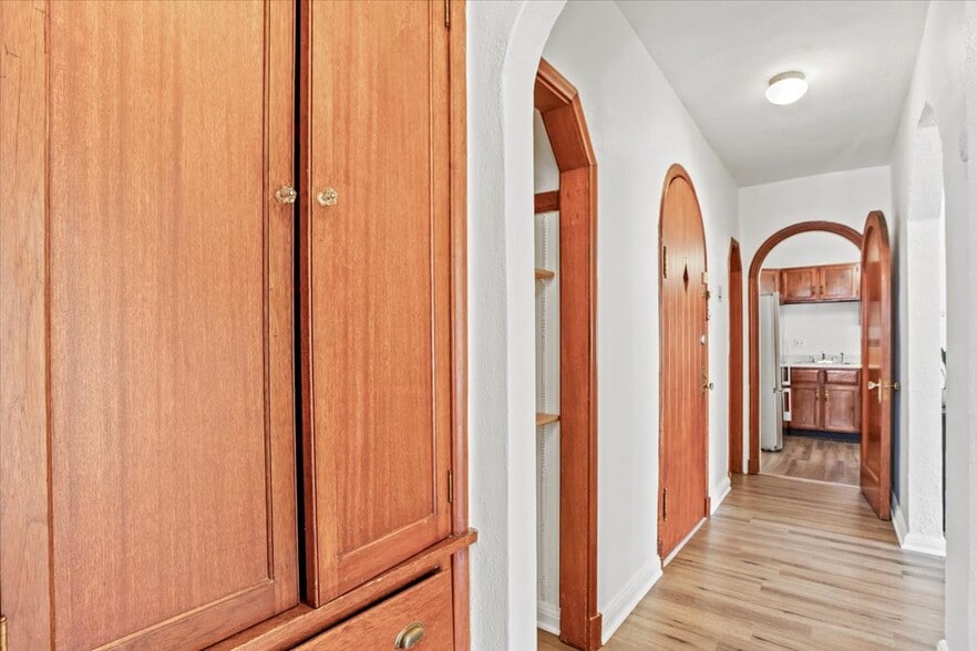 Building Photo - 1575 Fillmore St